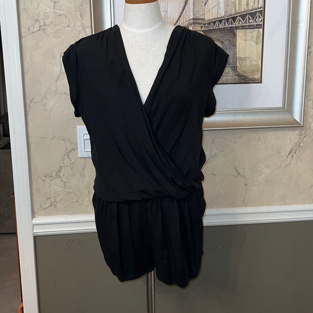 Emerson Thorpe Black Silk Romper size Medium